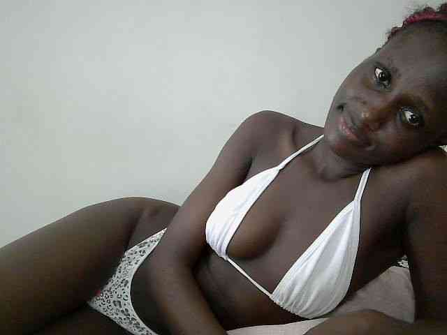Modelo: cutemona