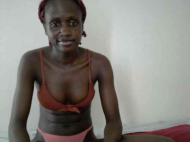 cutemona webcam
