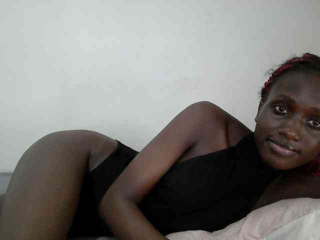 cutemona webcam