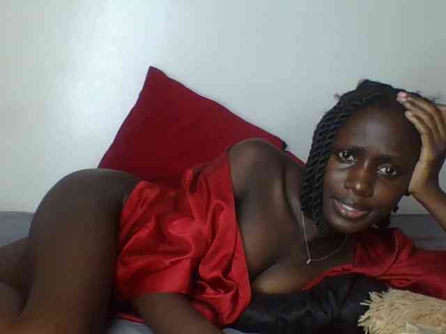 Modelo: cutemona