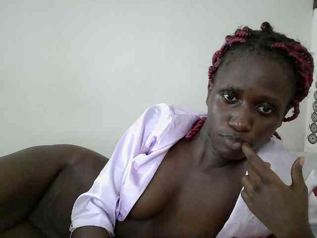 Modelo: cutemona