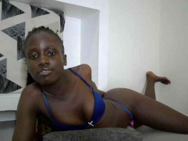 Modelo: cutemona