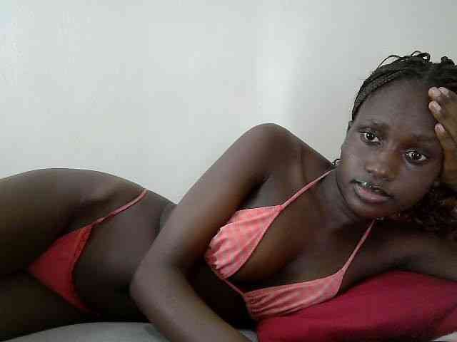 Modelo: cutemona