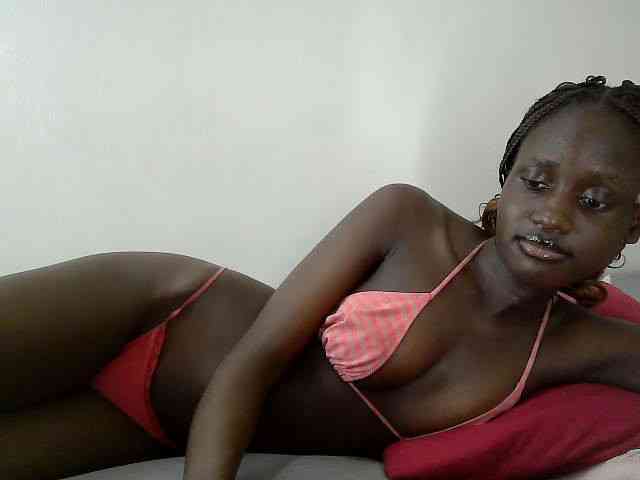 Modelo: cutemona