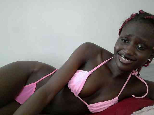 Modelo: cutemona