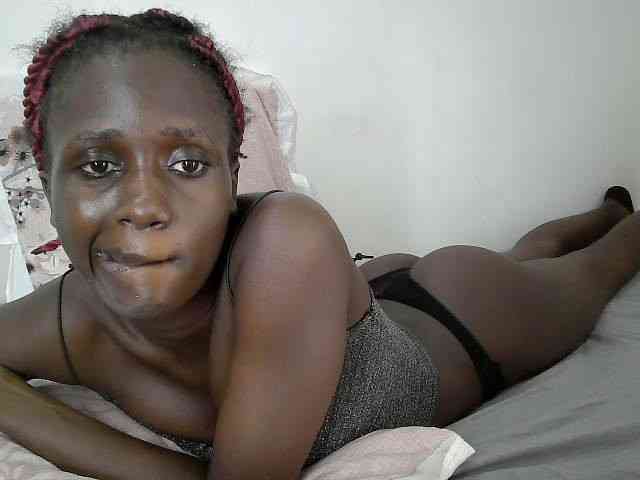 Modelo: cutemona