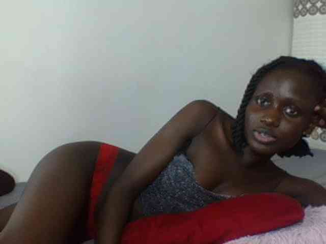 cutemona webcam