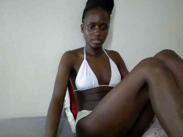 Modelo: cutemona