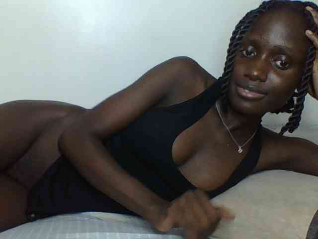 cutemona webcam