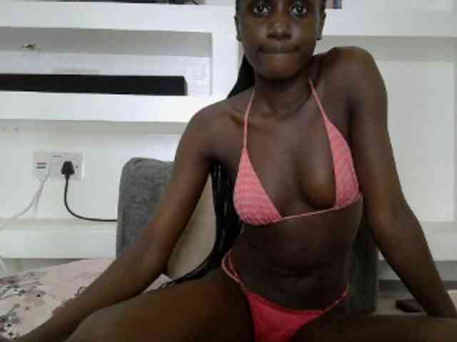 cutemona webcam