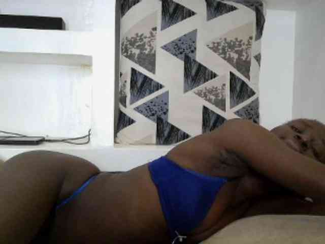 Modelo: cutemona