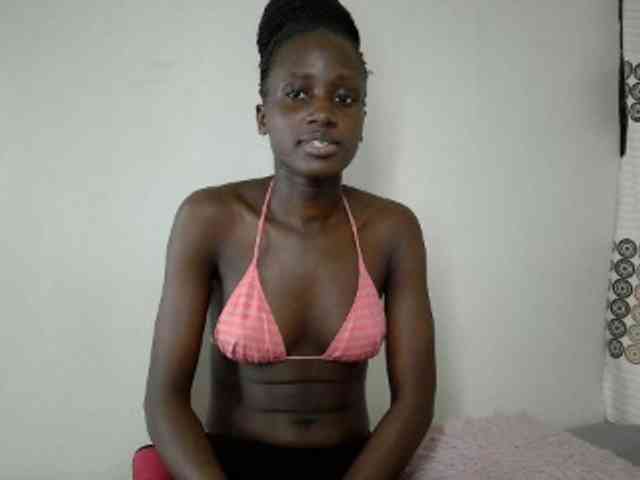 Modelo: cutemona