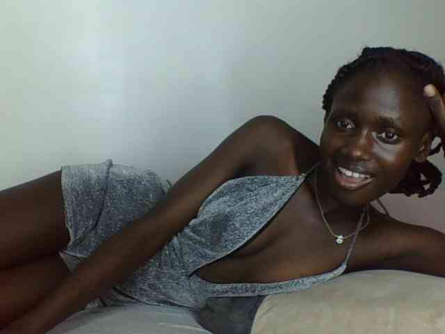 cutemona webcam