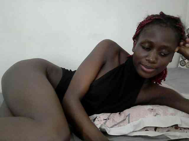 cutemona webcam