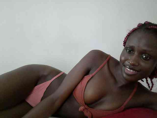 cutemona webcam