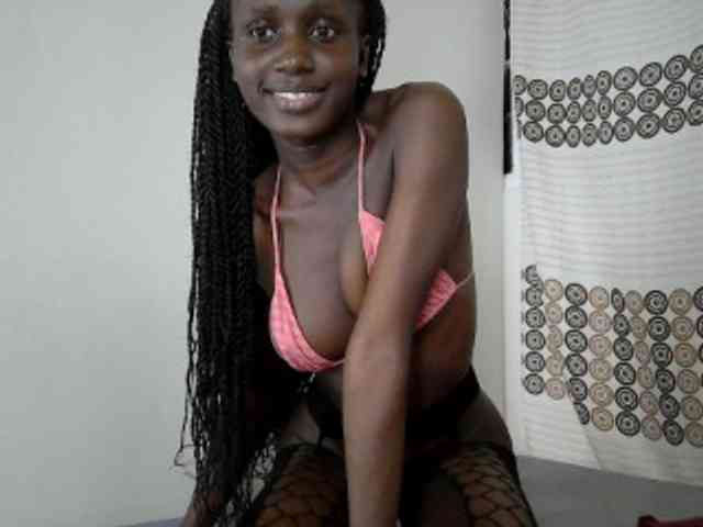 Modelo: cutemona