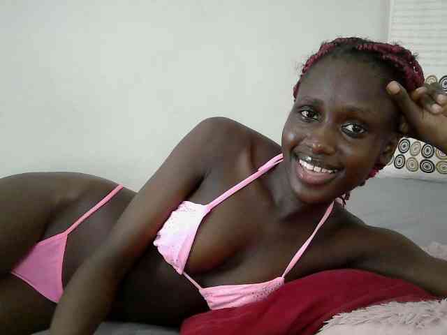 Modelo: cutemona