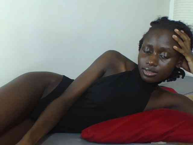 Modelo: cutemona