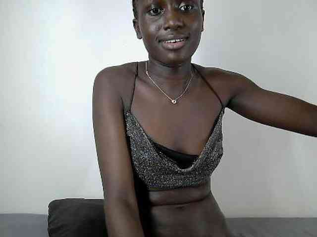 Modelo: cutemona