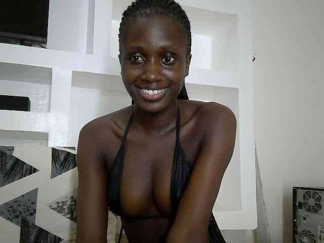 cutemona webcam