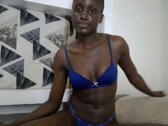 Modelo: cutemona