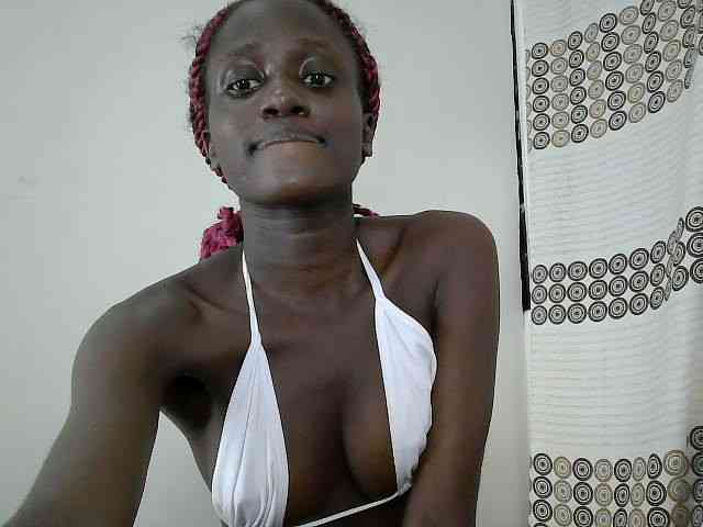 cutemona webcam