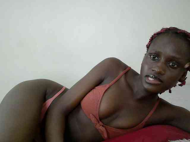 cutemona webcam