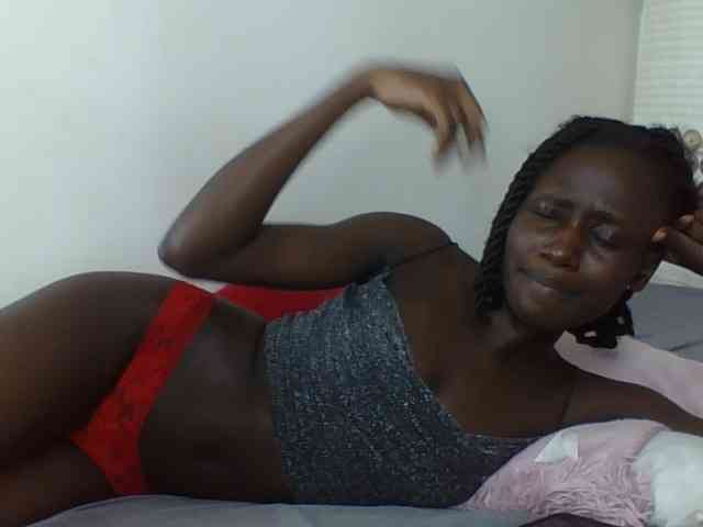 Modelo: cutemona