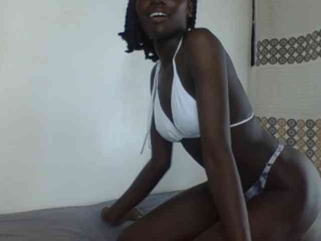 Modelo: cutemona