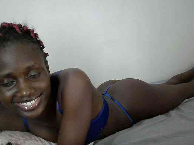 Modelo: cutemona