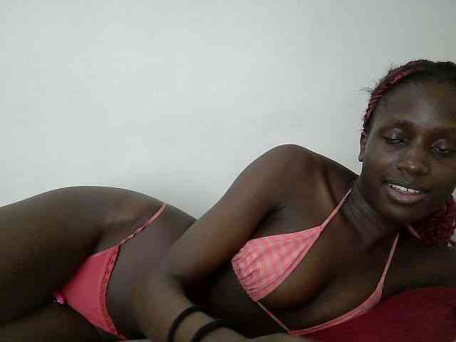 Modelo: cutemona