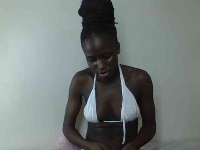 Modelo: cutemona