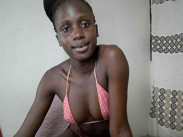 Modelo: cutemona