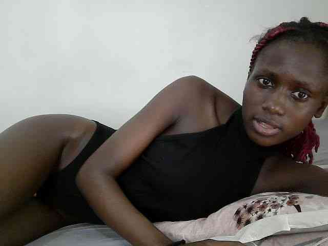 Modelo: cutemona