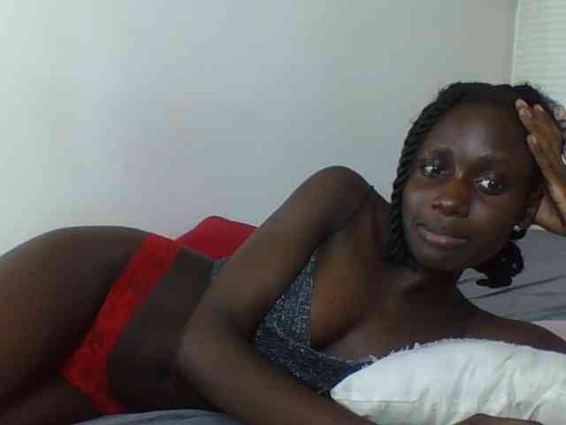 cutemona webcam