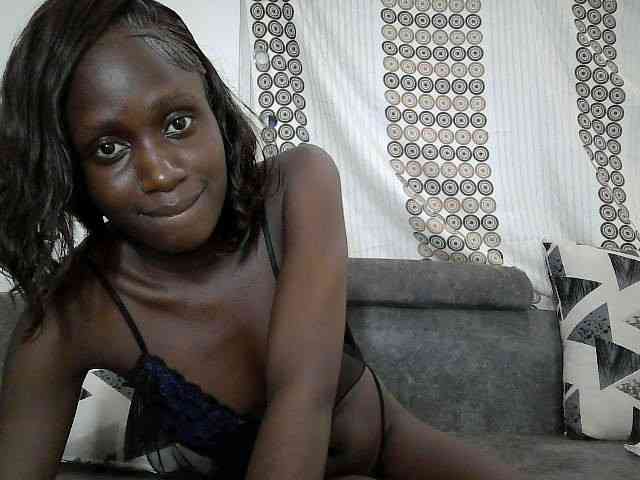 Modelo: cutemona
