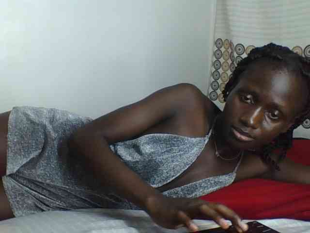 cutemona webcam