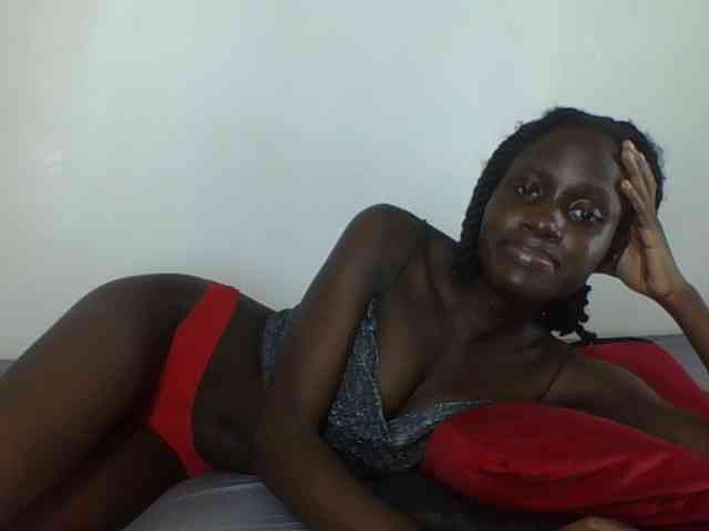 Modelo: cutemona