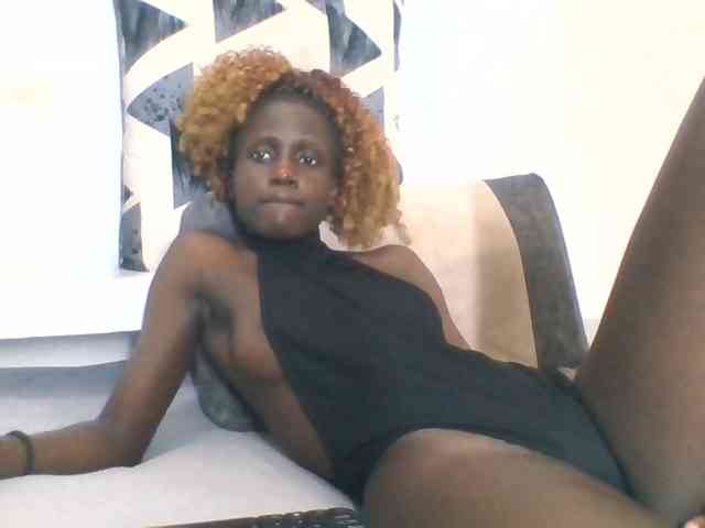 Modelo: cutemona