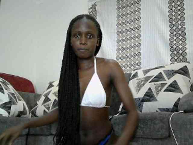 Modelo: cutemona