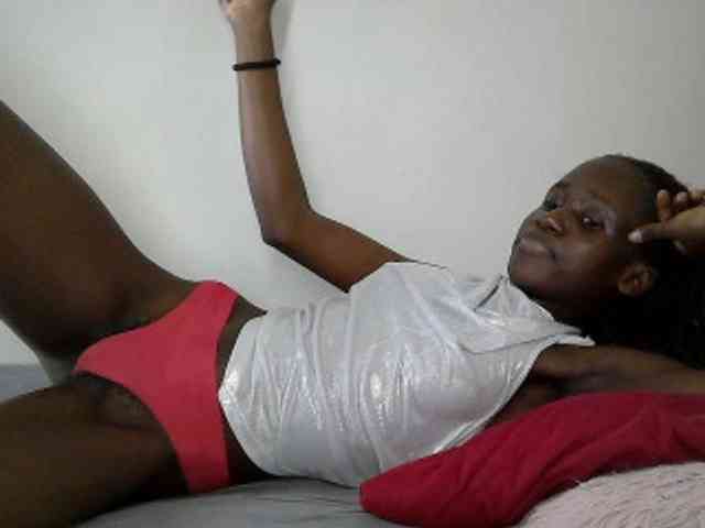 Modelo: cutemona