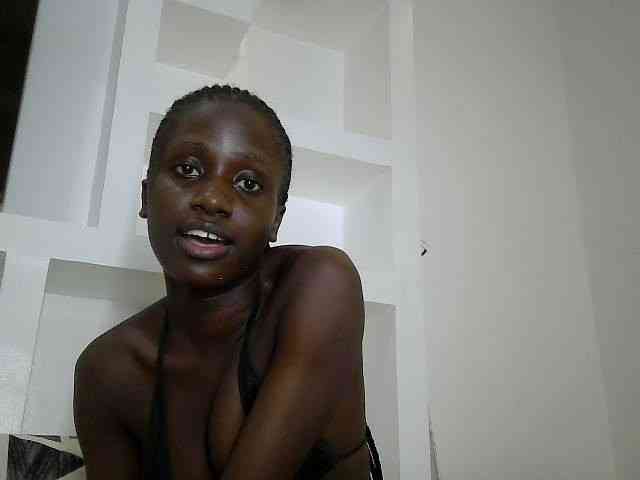 cutemona webcam