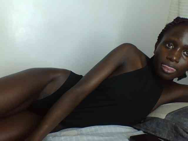 Modelo: cutemona