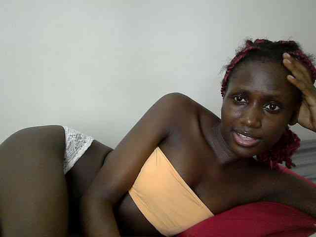 Modelo: cutemona