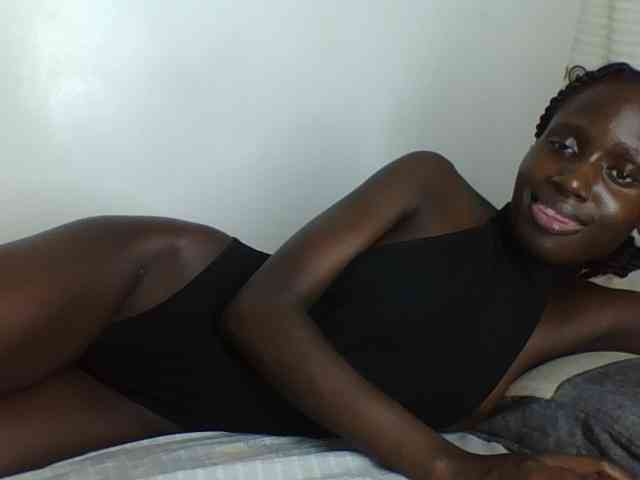 cutemona webcam