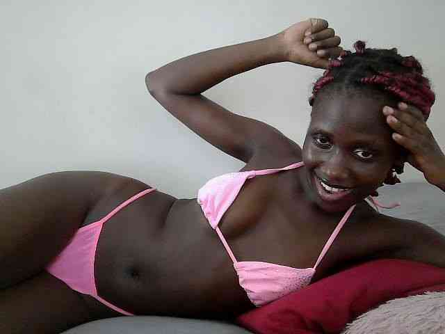 Modelo: cutemona