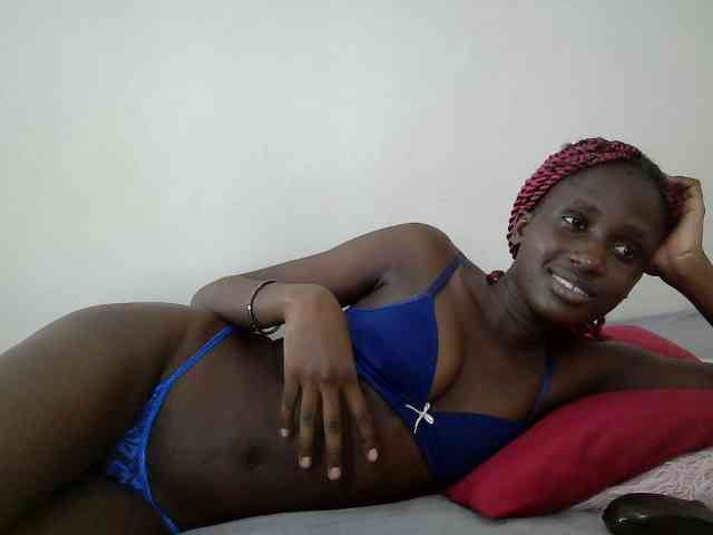 cutemona webcam