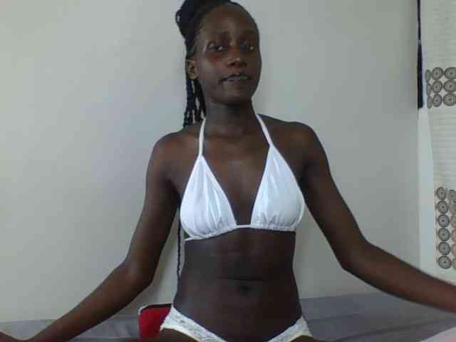 Modelo: cutemona