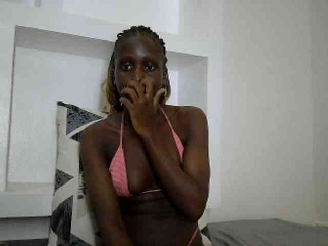 Modelo: cutemona