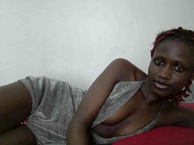 Modelo: cutemona